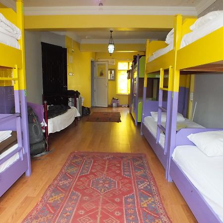 Istiklal Hostel New อิสตันบูล ภายนอก รูปภาพ