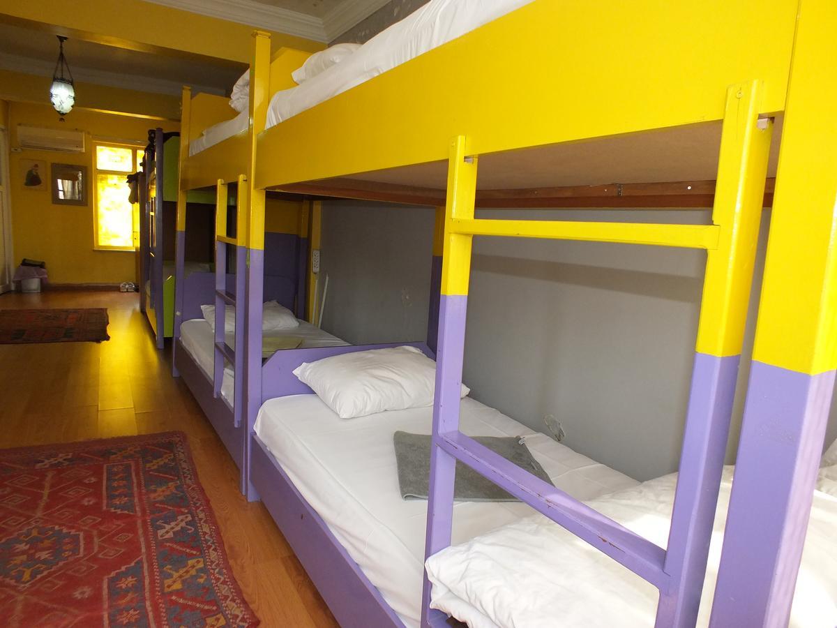 Istiklal Hostel New อิสตันบูล ภายนอก รูปภาพ